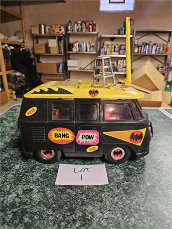Vintage Mego 1975 Batman Mobile Bat Lab Vehicle