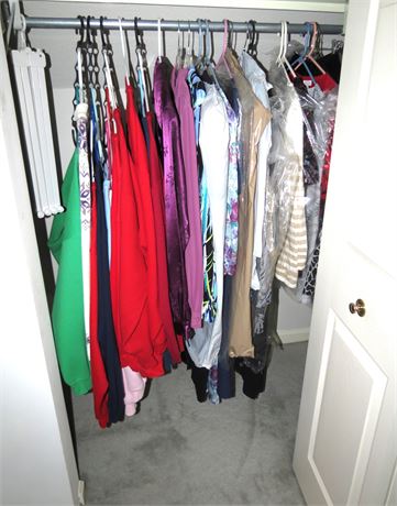 Women's Clothing Cleanout