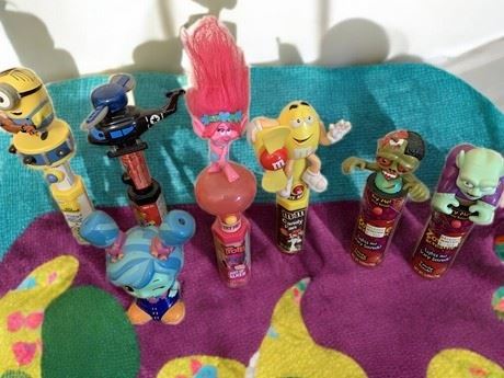 Candy Pops Light Up Holders Cartoon Characters Trolls, M&Ms, Minions & More