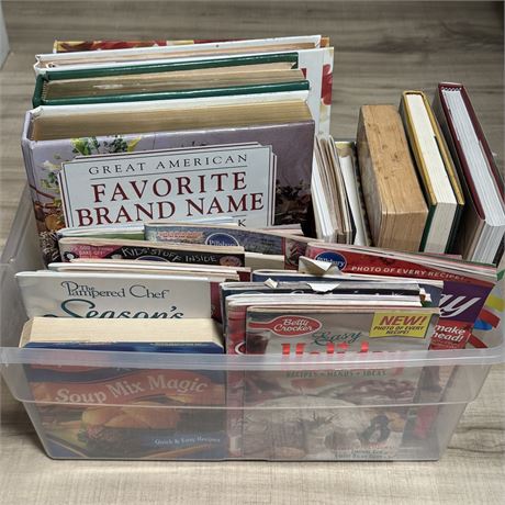 Cookbooks and Recipe Booklets Lot