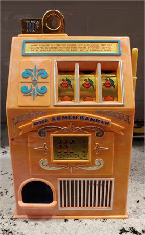 Medley Mfg. Co Bakelite Slot Machine~Vintage Toy