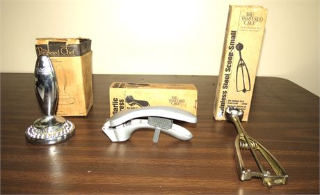 Pampered Chef Meat Tenderizer, Garlic Press, Scoop