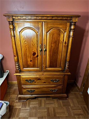 Dixie Armoire