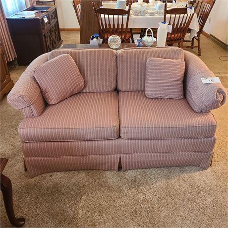Palmer House by King Hickory Mauve-Pink Loveseat