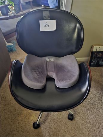 Office Chair with Cushion