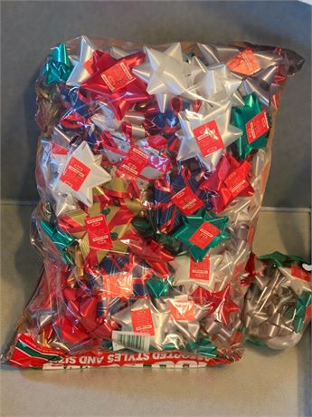 Holiday Time 100 Ct Self-Adhesive Christmas Gift Bow Bags