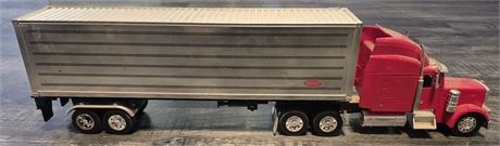 Peterbilt Semi Truck & Trailer