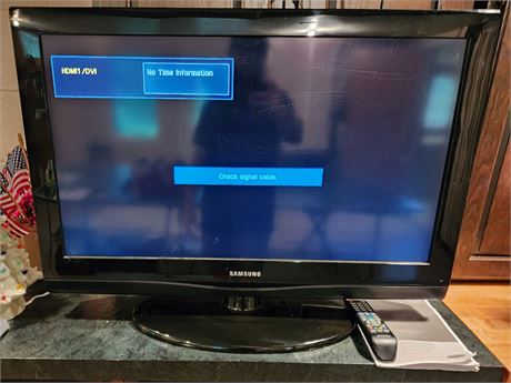 32" Samsung TV