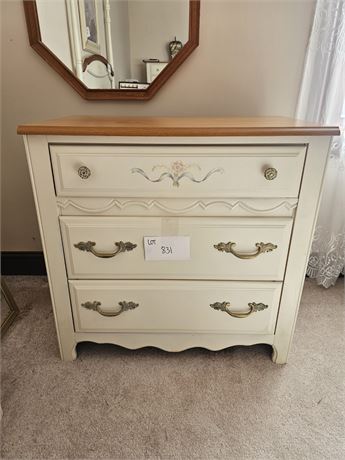 Broyhill "SunnyBrook" Girls Dresser - French Provincial Influence