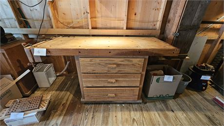 Work Bench With Storage & Vertical Twin Screw Vice