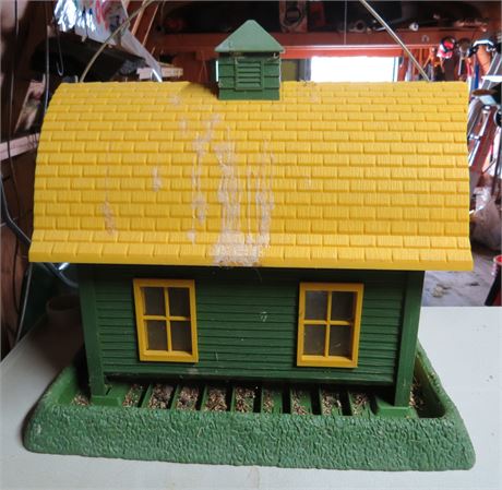 Barn Bird Feeder