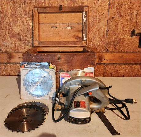 Skil Circular Saw, Blades, Box