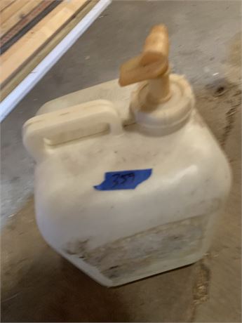 5 Gallon Jug With Spout