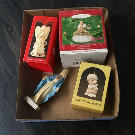 Hallmark Keepsake Ornament Celebration Barbie Special 2000 Edition
