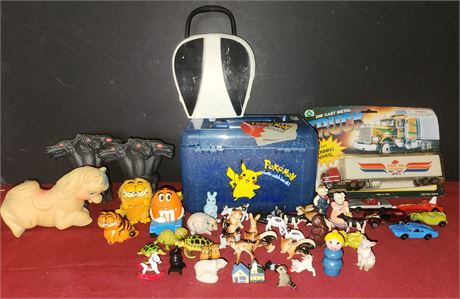 Assorted small toys