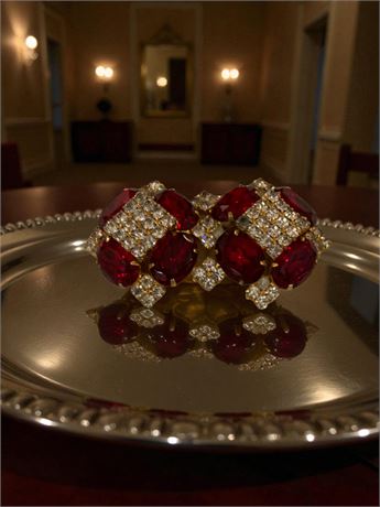 Juliana DeLizza & Elster Style Brooch W/Red & Clear Rhinestones
