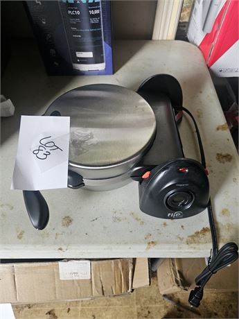 Flip Waffle Maker Model 0351004