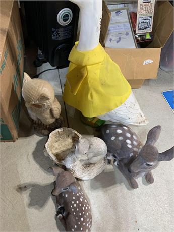 Blow Mold Goose With Raincoat - Animal Statuary Deer Squirrel & Owl