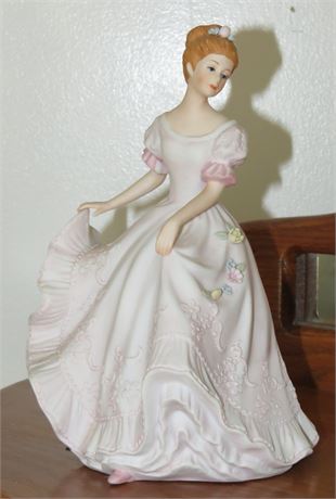 Homco " Lady Caroline" Figurine