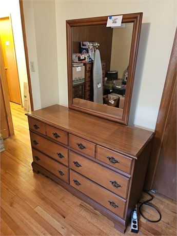 Bassett Wood Dresser & Mirror
