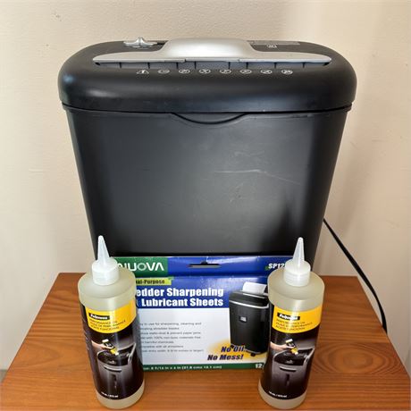 Amazon Basics Paper Shredder and Lubricant