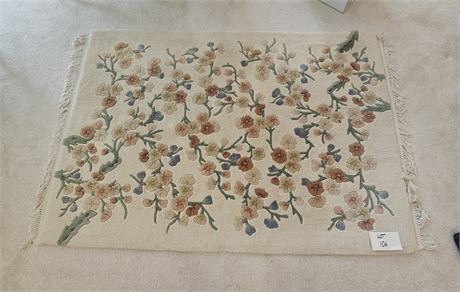 Virginia Wool Pile Area Rug With Pastel Floral Pattern