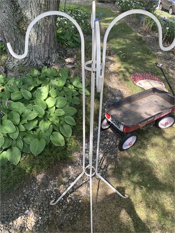 White Metal Plant Stand Hanger With 4 Hooks