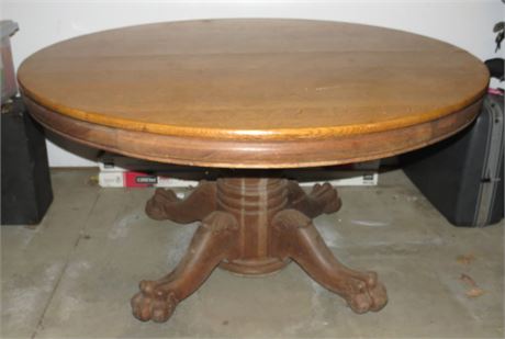 Round Oak Table