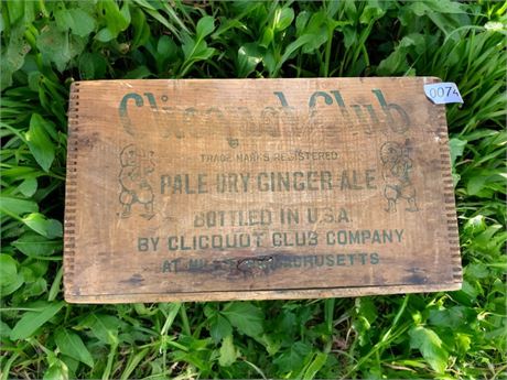 Vintage Clicquet Club Company Pale Dry Ginger Ale Wooden Crate