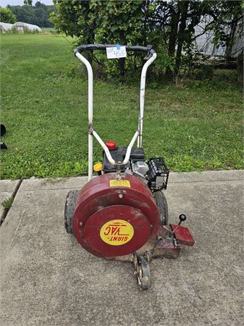 Giant Vac Leaf Blower