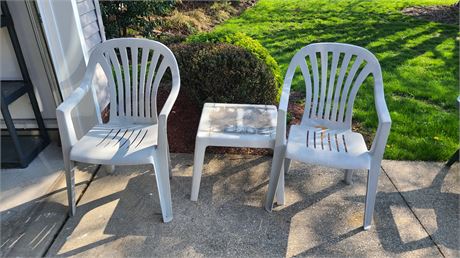 Plastic Outdoor Chairs & Table