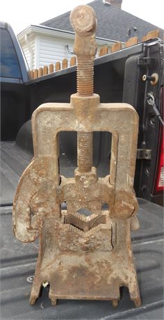 Vintage Pipe Vise