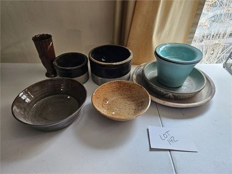 Mixed Vintage Pottery Lot:Crocks / Bowls & More