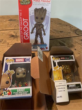 Funko Pop! Marvel: Holiday #399 & 10th Anniversary Gold Chrome #378 Groot Figure