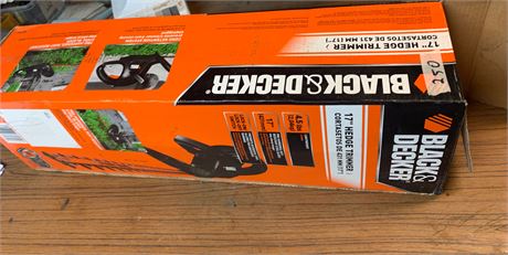 Black+Decker 17" Electric Hedge Trimmer