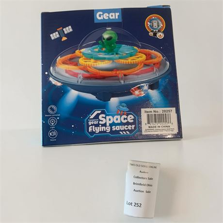 Transparent Gear Space Flying Saucer (Item No. 20257), Lights/Sounds/Motion