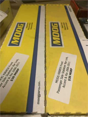 Moog K80858 Front Driver Side & Moog K80859 Front Passenger Stabilizer Bar Links