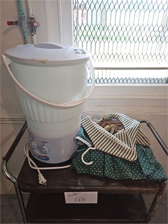 Wonder Washer & Clothes Pins