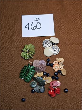 Vintage Mixed Button Lot: Different Colors & Sizes