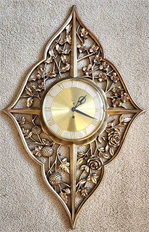 Vintage Syroco Wood Clock