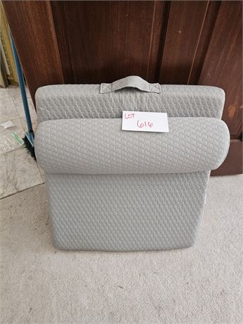 Ruomuis Gray Wedge Reading Pillow