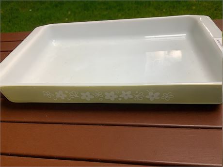 Pyrex Lasagna Pan Baking Dish #933 Spring Blossoms Crazy Daisy 13.5 X 9