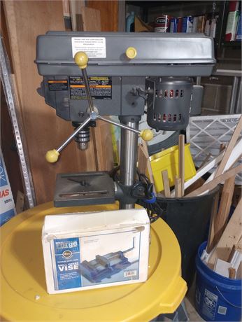 Central Machinery 8" Drill Press, Vise