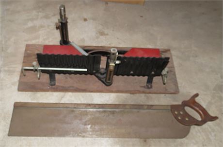 Miter Box, Saw