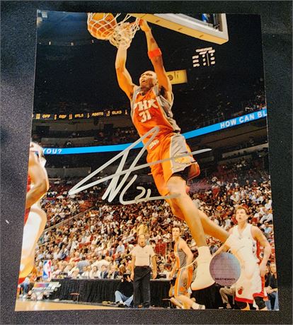 Shawn Marion Signed 8x10