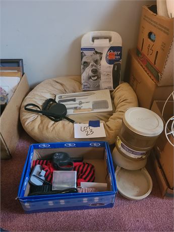 Mixed Pet Lot:Oster Grooming Kit/Small Dog Bed/Leashes/Supplies & More