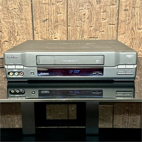 Toshiba VCR - Model M-672