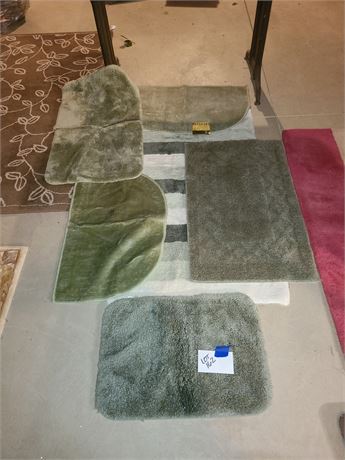 Nice Mixed Lot of Area Rugs - Green Tones - Different Sizes & Shapes