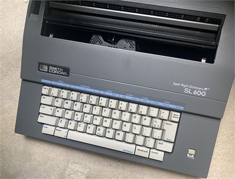 Smith Corona Spell-Right I Dictionary SC 110 Electronic Typewriter From 1980s