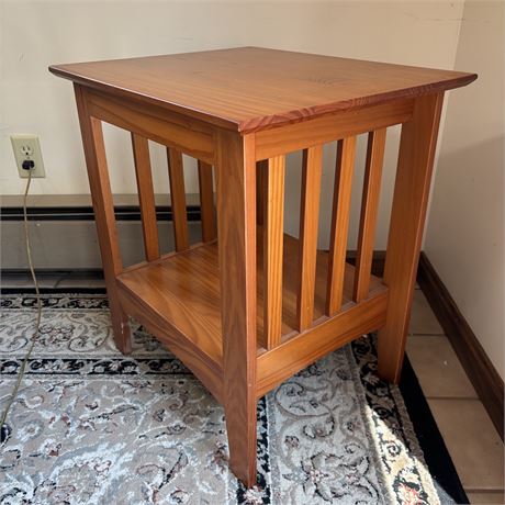 Traditional Wooden Side Table - 21 x 18 x 24"H